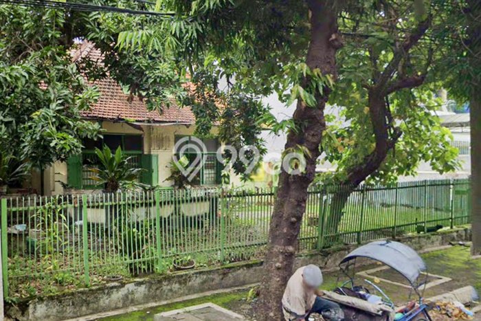 Siap Huni Rumah Mewah 5 Kamar di Genteng Dekat ke Mana Saja Siap Huni Rumah Mewah 5 Kamar di Genteng Dekat ke Mana Saja