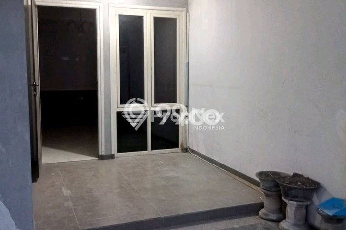 Rumah Modern Minimalis 4 Kamar Siap Huni di Sidoarjo Rumah Modern Minimalis 4 Kamar Siap Huni di Sidoarjo
