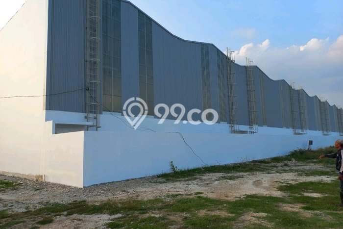 Gudang Area Komersial Kawasan Manyar, Luas 210m2m², Mainroad Gudang Area Komersial Kawasan Manyar, Luas 210m2m², Mainroad