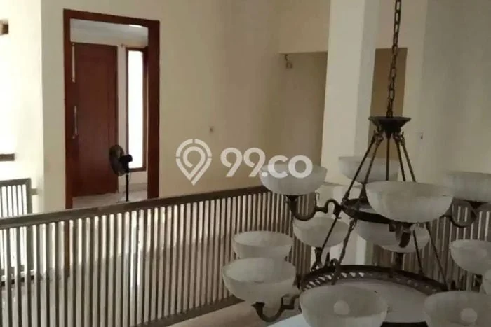 Dijual Rumah Mewah Megah Dengan View Cantik di Surabaya Kota, Surabaya Dijual Rumah Mewah Megah Dengan View Cantik di Surabaya Kota, Surabaya