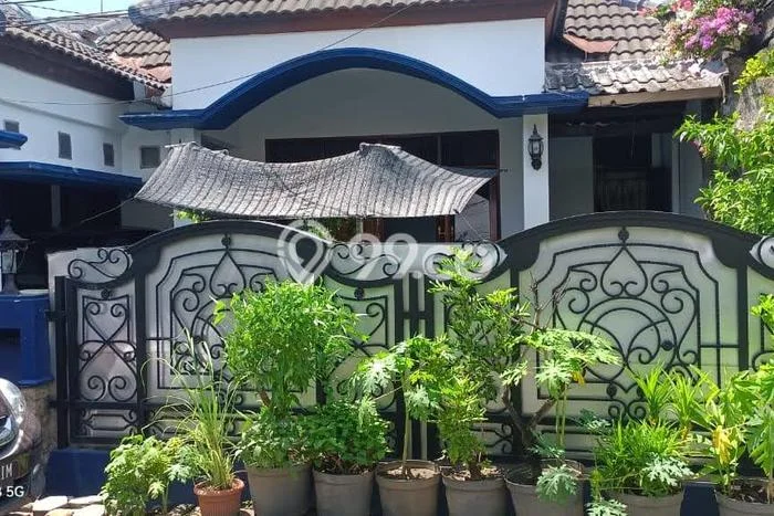 Hunian Asri Semampir, Area Sejuk - LT 195m2m² Hunian Asri Semampir, Area Sejuk - LT 195m2m²