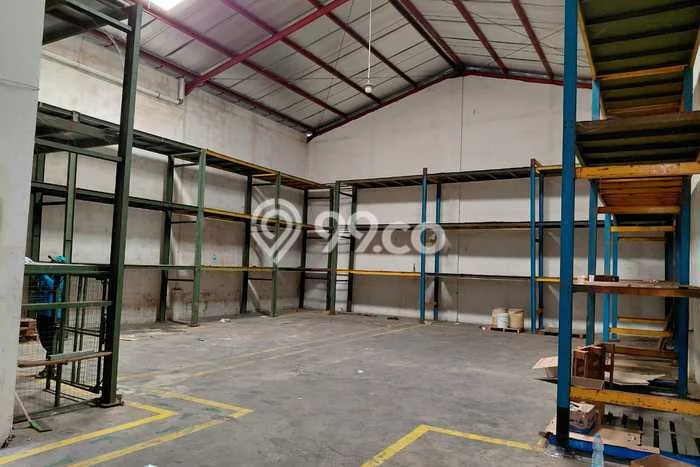 Unit Gudang disewakan di Sidoarjo Sidoarjo dengan LT 216m2 / LB 216m2 Unit Gudang disewakan di Sidoarjo Sidoarjo dengan LT 216m2 / LB 216m2