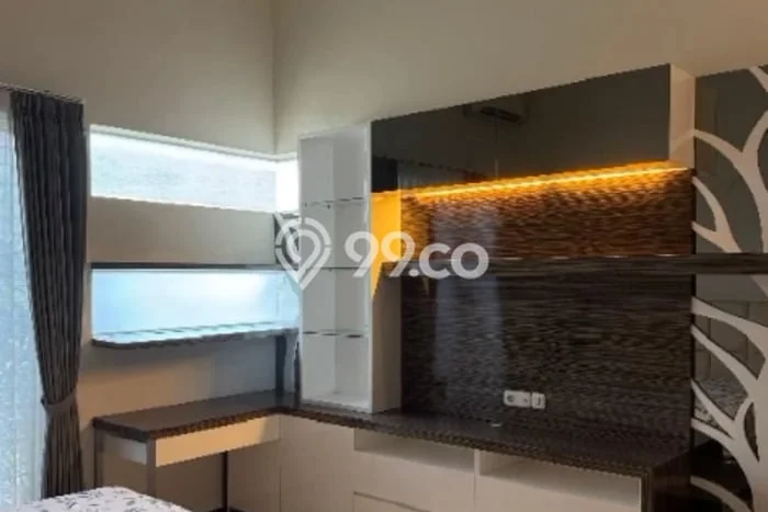 Rumah Luxury Modern Tanpa Renovasi di Galaxy Surabaya Rumah Luxury Modern Tanpa Renovasi di Galaxy Surabaya