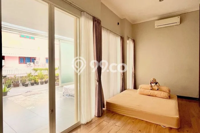 Jual Rumah Favorit Siap Huni LB 150m2 di Mulyorejo, Surabaya Jual Rumah Favorit Siap Huni LB 150m2 di Mulyorejo, Surabaya