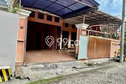 Rumah Elit Modern Tanpa Renovasi di Perak Surabaya Rumah Elit Modern Tanpa Renovasi di Perak Surabaya