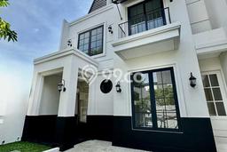 Ready to Use! Luxury House LT 162m2 Desain Modern di Citraland Ready to Use! Luxury House LT 162m2 Desain Modern di Citraland