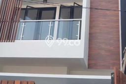 Rumah Luxury Modern Siap Huni di Pondok Kelapa Jakarta Timur Rumah Luxury Modern Siap Huni di Pondok Kelapa Jakarta Timur