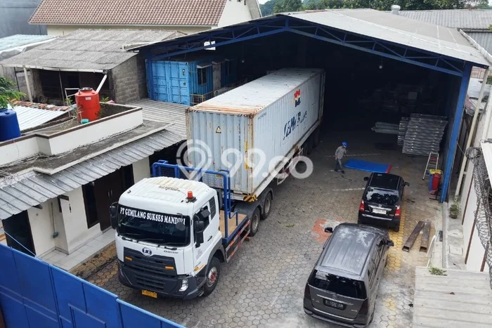 Gudang Komersial Disewakan di Ciracas Jakarta Timur Luas 1000m2 Gudang Komersial Disewakan di Ciracas Jakarta Timur Luas 1000m2