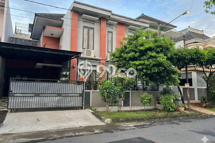Disewakan Rumah Harga Terjangkau di Kemang Pratama Bekasi dengan 5 KT Disewakan Rumah Harga Terjangkau di Kemang Pratama Bekasi dengan 5 KT