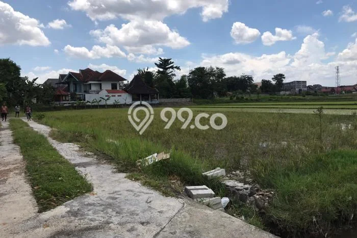Tanah Premium di , Luas 216m2m², Akses Sleman, Sleman Tanah Premium di , Luas 216m2m², Akses Sleman, Sleman