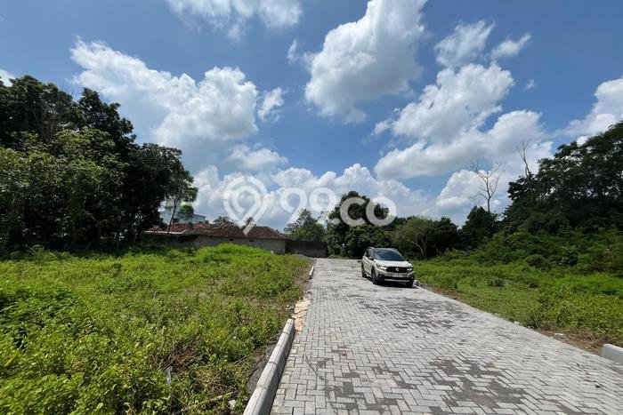 For Sale Tanah Kawasan Ngemplak, Luas 129m², Lokasi Berkembang For Sale Tanah Kawasan Ngemplak, Luas 129m², Lokasi Berkembang