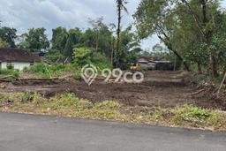 Kavling Tanah Dijual di Sleman Sleman Spesifikasi 121m2 Kavling Tanah Dijual di Sleman Sleman Spesifikasi 121m2