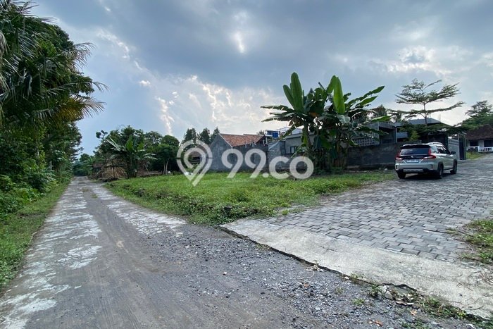 Tanah Area Prospektif di Ngemplak, Luas 145m², Akses ke Fasilitas, Lingkungan Asri Tanah Area Prospektif di Ngemplak, Luas 145m², Akses ke Fasilitas, Lingkungan Asri