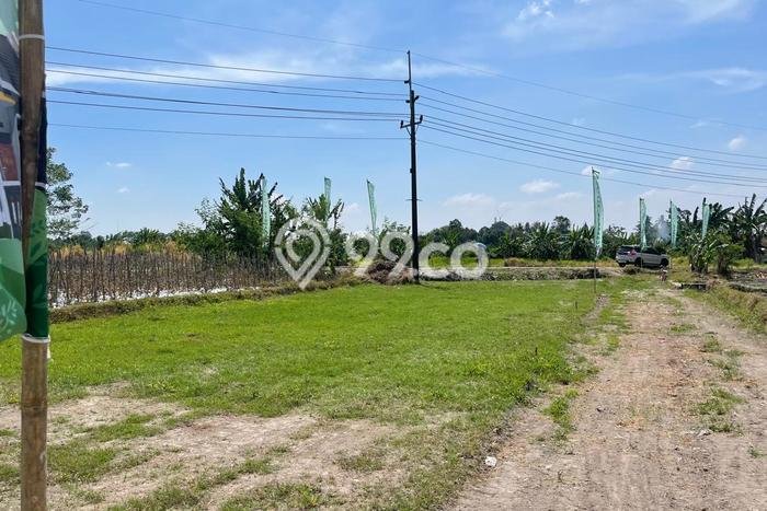Tanah Dijual Lokasi Godean, Sleman Luas 110m2 Legalitas Aman Tanah Dijual Lokasi Godean, Sleman Luas 110m2 Legalitas Aman