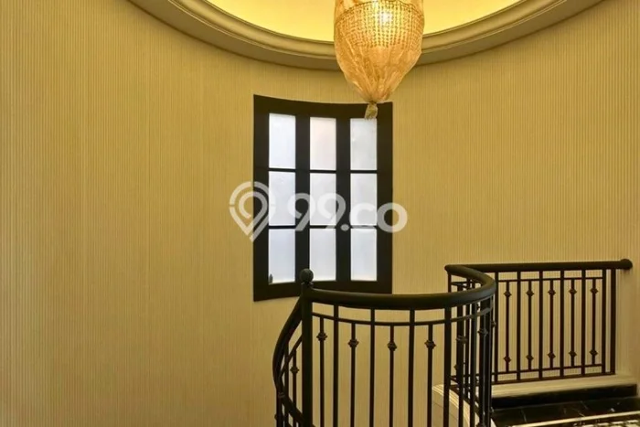 Ready to Use! Premium House LT 1050m2 Desain Elegan di Pondok Indah Ready to Use! Premium House LT 1050m2 Desain Elegan di Pondok Indah