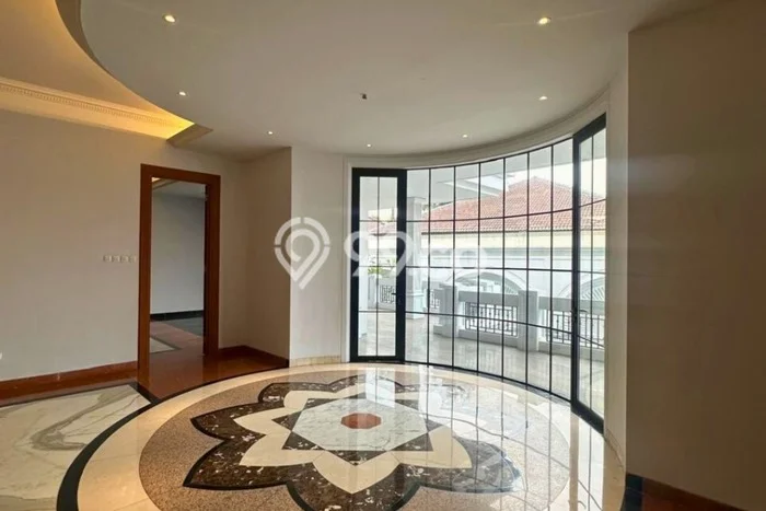 Ready to Use! Premium House LT 1050m2 Desain Elegan di Pondok Indah Ready to Use! Premium House LT 1050m2 Desain Elegan di Pondok Indah