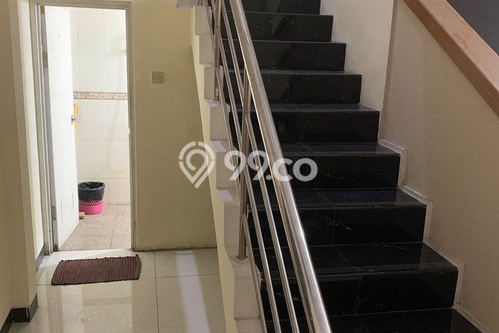 Rumah Mewah Akses Strategis di Jakarta Selatan Unfurnished Rumah Mewah Akses Strategis di Jakarta Selatan Unfurnished