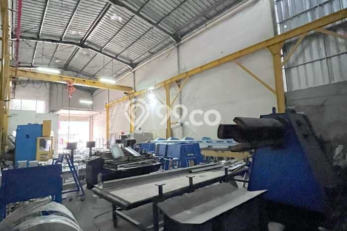 Gudang Komersial Dijual di Karawang Barat Karawang LT 297m2 & LB 243m2 Gudang Komersial Dijual di Karawang Barat Karawang LT 297m2 & LB 243m2