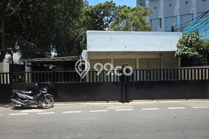 Komersial Dijual di Jakarta Pusat LT 200m2 & LB 400m2 Lokasi Terbaik! Komersial Dijual di Jakarta Pusat LT 200m2 & LB 400m2 Lokasi Terbaik!