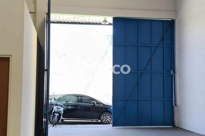LOKASI STRATEGIS! Gudang For Rent di Driyorejo, Luas 396m2m², Lokasi Usaha LOKASI STRATEGIS! Gudang For Rent di Driyorejo, Luas 396m2m², Lokasi Usaha