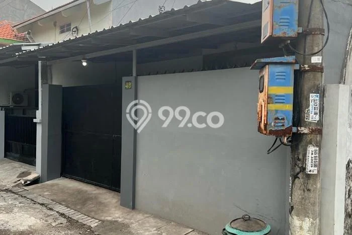 Lokasi terbaik! Rumah siap huni disewakan di Tambaksari LB 270m2 Lokasi terbaik! Rumah siap huni disewakan di Tambaksari LB 270m2