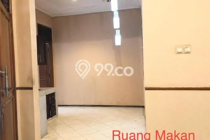 Disewakan! Rumah 5 Kamar Tidur &
4 Kamar Mandi di Pakuwon City, Surabaya Disewakan! Rumah 5 Kamar Tidur &
4 Kamar Mandi di Pakuwon City, Surabaya