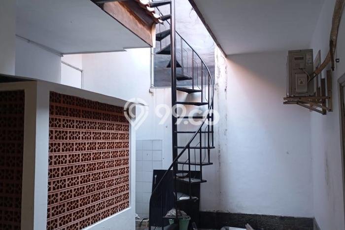 Rumah Disewakan Surabaya LT 230m2 LB 230m2 Area Wonorejo Rumah Disewakan Surabaya LT 230m2 LB 230m2 Area Wonorejo
