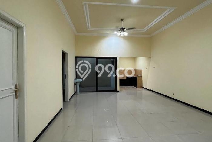 Disewakan Rumah Harga Terjangkau di Mulyosari Surabaya Punya 4 KT Disewakan Rumah Harga Terjangkau di Mulyosari Surabaya Punya 4 KT