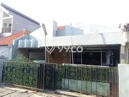 PRIME LOCATION! Rumah Strategis di , LT 112m2m² Bangunan 45m2m² PRIME LOCATION! Rumah Strategis di , LT 112m2m² Bangunan 45m2m²