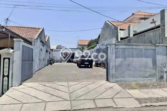 Disewakan Gudang di Kawasan Ramai Kutisari Luas 200m2 Disewakan Gudang di Kawasan Ramai Kutisari Luas 200m2