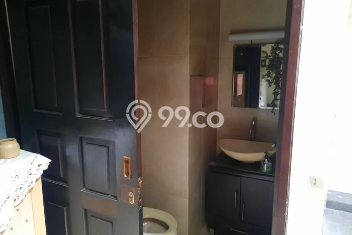 Jual Rumah Mewah Megah Dengan View Cantik di Rawamangun, Jakarta Timur Jual Rumah Mewah Megah Dengan View Cantik di Rawamangun, Jakarta Timur