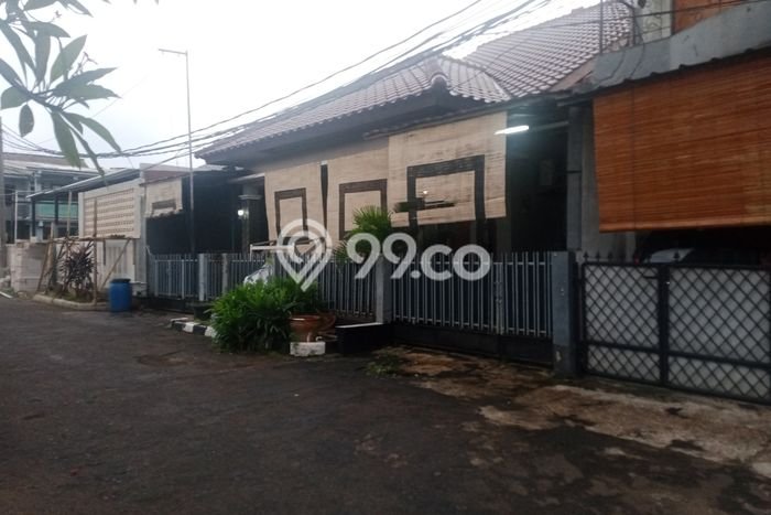 Jual Rumah Bagus Siap Huni LB 135m2 di Pancoran Mas, Depok Jual Rumah Bagus Siap Huni LB 135m2 di Pancoran Mas, Depok
