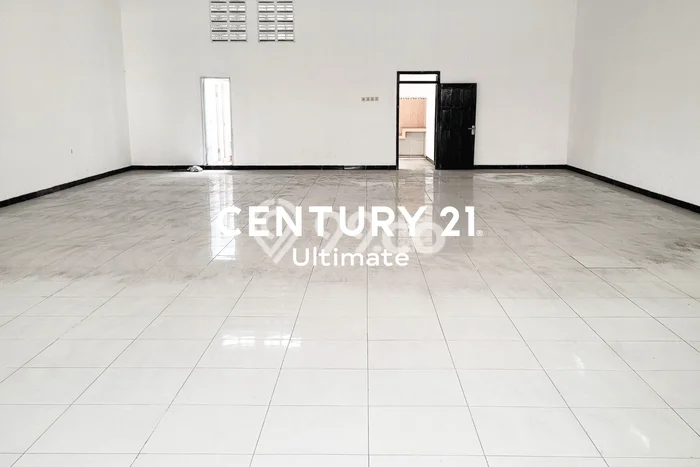 FOR RENT! Ruko di Kediri Cocok untuk Bisnis 250m2 FOR RENT! Ruko di Kediri Cocok untuk Bisnis 250m2