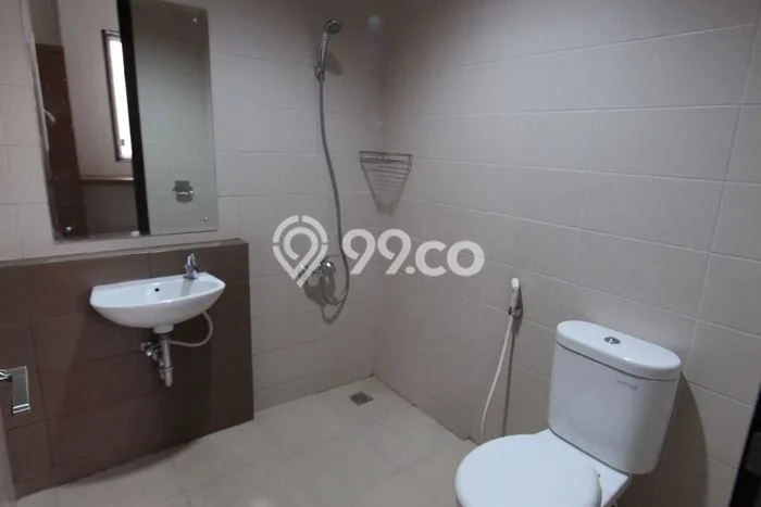 Dijual Segera Rumah Kost di BSD City, Tangerang 9 Kamar Dijual Segera Rumah Kost di BSD City, Tangerang 9 Kamar
