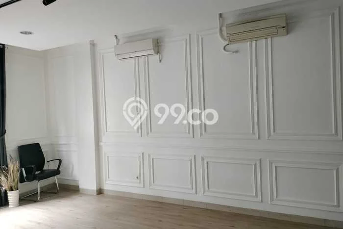 Ruko Dijual di Prime Area Jakarta Barat Luas 236m2 Ruko Dijual di Prime Area Jakarta Barat Luas 236m2