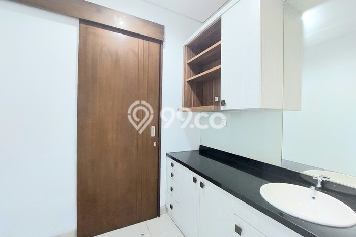 Ready to Use! Premium House LT 135m2 Desain Modern di BSD Ready to Use! Premium House LT 135m2 Desain Modern di BSD