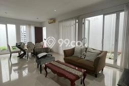 Rumah Elit LB 200m2 Siap Huni Desain Elegan di BSD Kencana Loka, Tangerang Rumah Elit LB 200m2 Siap Huni Desain Elegan di BSD Kencana Loka, Tangerang