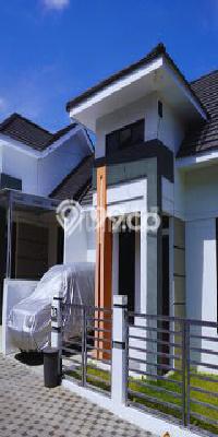 Rumah di Wonosari, Gunung Kidul, LT 99m2m² LB 73m2m² Rumah di Wonosari, Gunung Kidul, LT 99m2m² LB 73m2m²