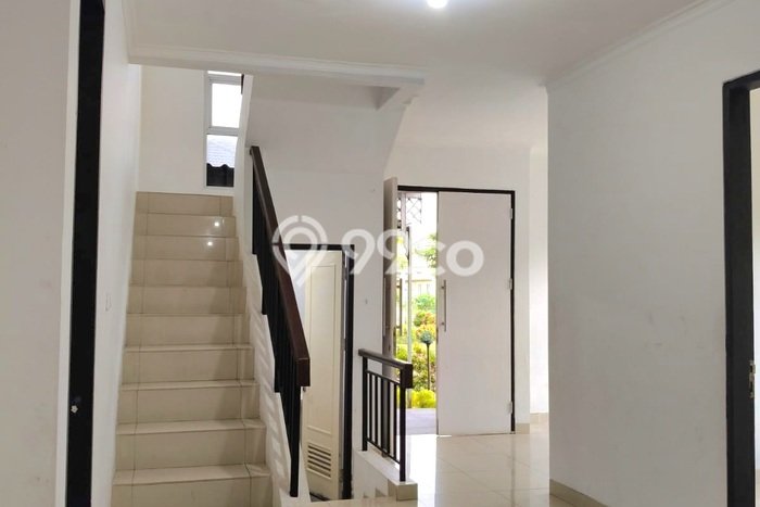 Disewakan! Rumah 2 Kamar Tidur &
4 Kamar Mandi di Gading Serpong, Tangerang Disewakan! Rumah 2 Kamar Tidur &
4 Kamar Mandi di Gading Serpong, Tangerang