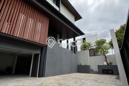 Rumah Elit Modern Siap Huni di Kedoya Utara Jakarta Barat Rumah Elit Modern Siap Huni di Kedoya Utara Jakarta Barat