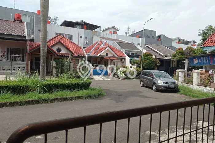 Rumah Modern Cantik 4 Kamar Siap Huni di Karawaci Rumah Modern Cantik 4 Kamar Siap Huni di Karawaci