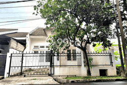 For Sale Hunian Rumah Nyaman 2 KT di BSD Graha Raya, Tangerang For Sale Hunian Rumah Nyaman 2 KT di BSD Graha Raya, Tangerang