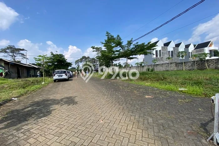 Rumah Sederhana Dijual Lokasi Pakis 2 Kamar dengan Luas Tanah 72m2 Rumah Sederhana Dijual Lokasi Pakis 2 Kamar dengan Luas Tanah 72m2