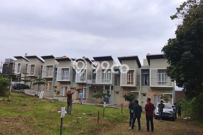 Vila Tenang Kawasan , Luas 75m2m², Dekat ke beragam fasilitas Vila Tenang Kawasan , Luas 75m2m², Dekat ke beragam fasilitas