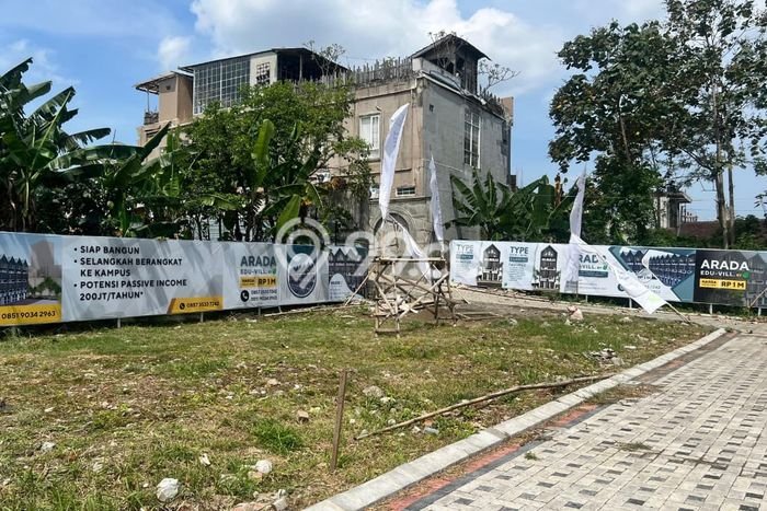 Unit Kost Dijual di Lowokwaru dengan 10 Kamar Tidur & Luas Bangunan 150m2 Unit Kost Dijual di Lowokwaru dengan 10 Kamar Tidur & Luas Bangunan 150m2