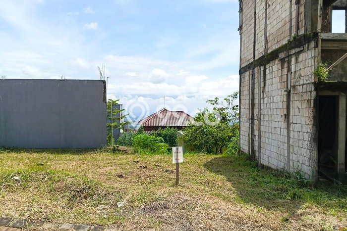 Tanah Dijual Lokasi Strategis di Malang dengan Luas 84m2 Tanah Dijual Lokasi Strategis di Malang dengan Luas 84m2