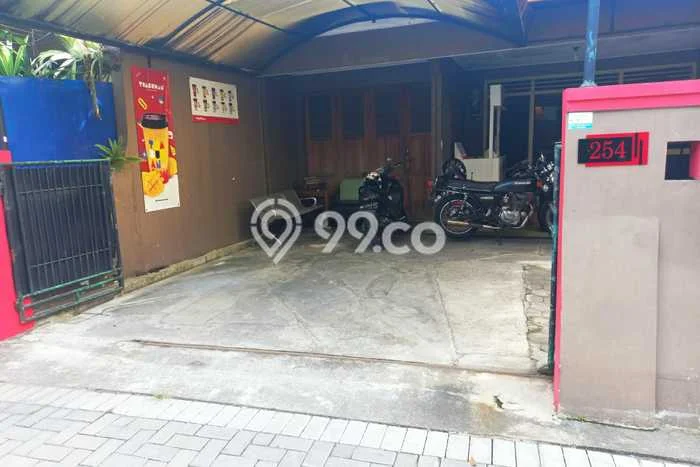 Kos-kosan Dijual di Pogung Yogyakarta Luas 400m2 Kos-kosan Dijual di Pogung Yogyakarta Luas 400m2