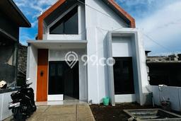 Rumah Strategis di Cisarua, Bandung Barat, LT 45m2m² LB 40m2m² - BISA KPR! Rumah Strategis di Cisarua, Bandung Barat, LT 45m2m² LB 40m2m² - BISA KPR!