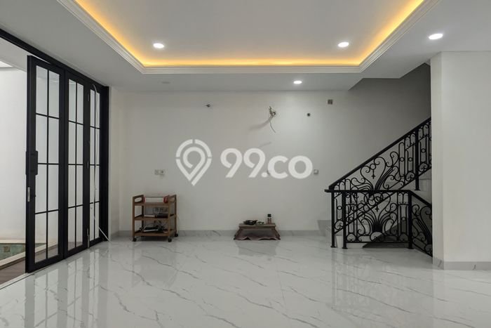 Rumah Elit Modern Siap Huni di Pejaten Jakarta Selatan Rumah Elit Modern Siap Huni di Pejaten Jakarta Selatan