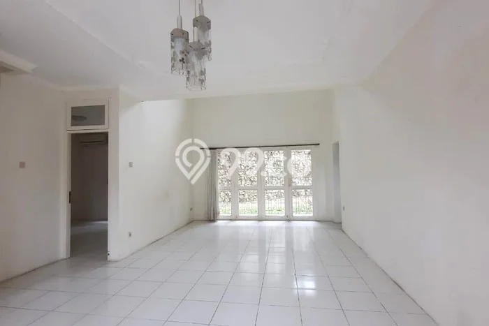 Rumah sewa siap pakai 4 Kamar Tidur di Bintaro, Tangerang Selatan Rumah sewa siap pakai 4 Kamar Tidur di Bintaro, Tangerang Selatan